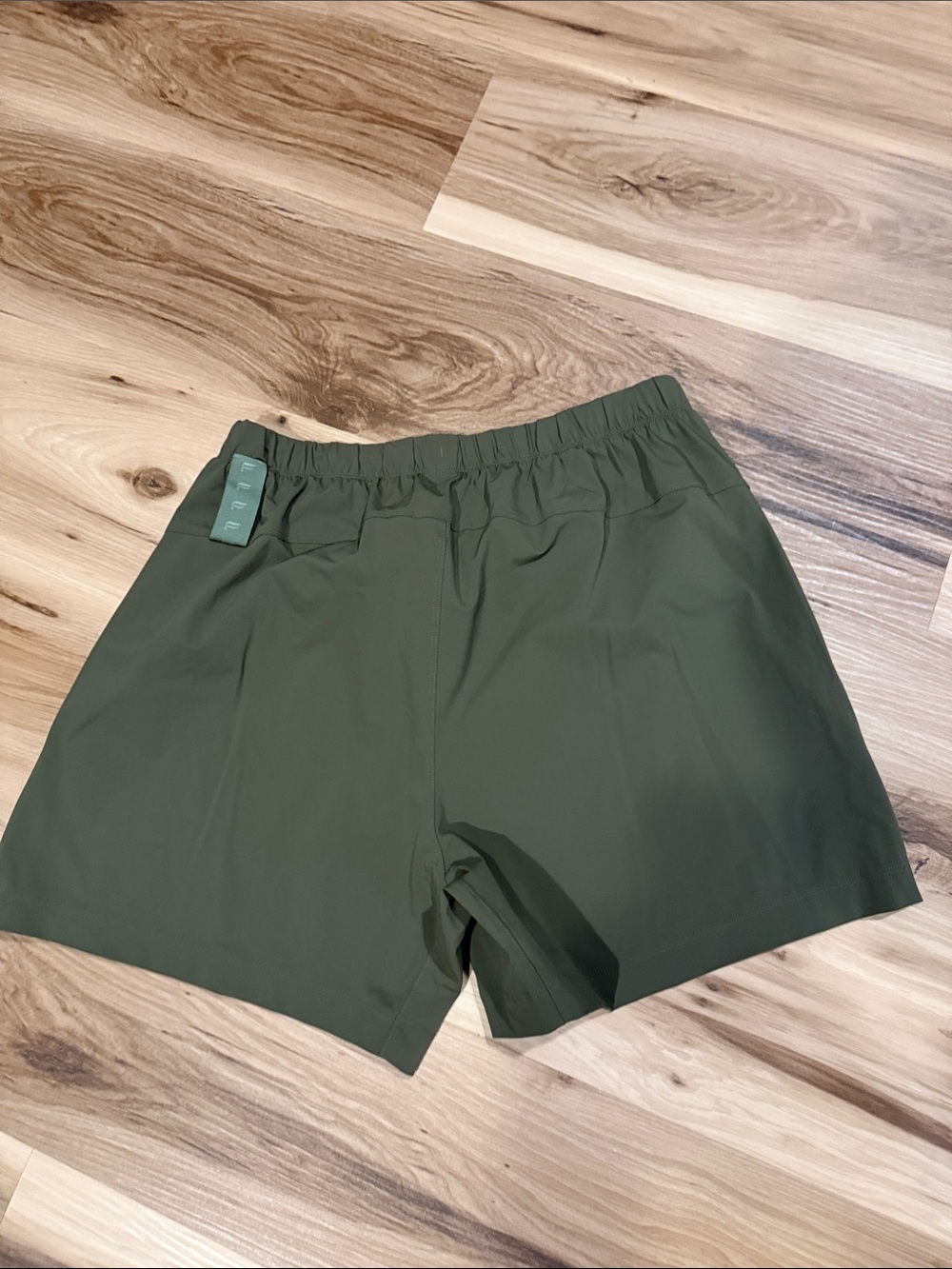 5inch Fabletics Men's Athletic Shorts Olive Green - Picture 4 of 5